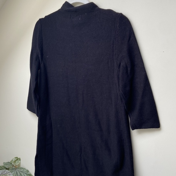 Knit Embroidered Flower Sweater - Picture 7 of 8